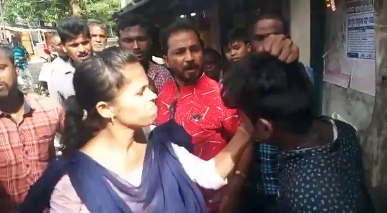  Odisha youth beaten up by college girl for 'chain snatching'