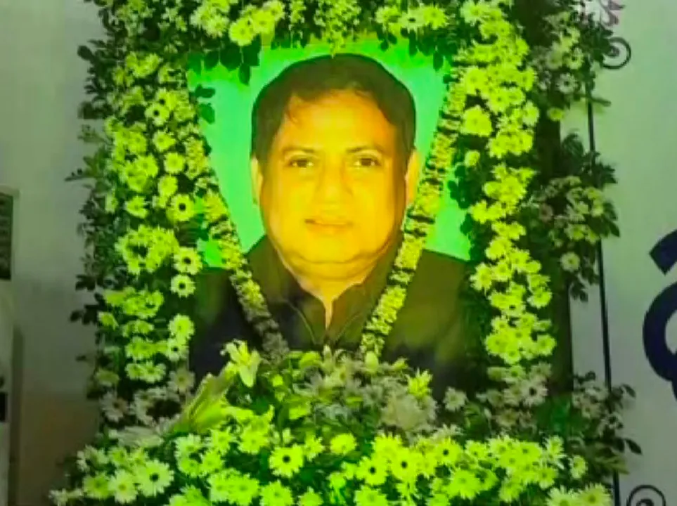  Rich tributes paid to senior journalist Dilip Satpathy