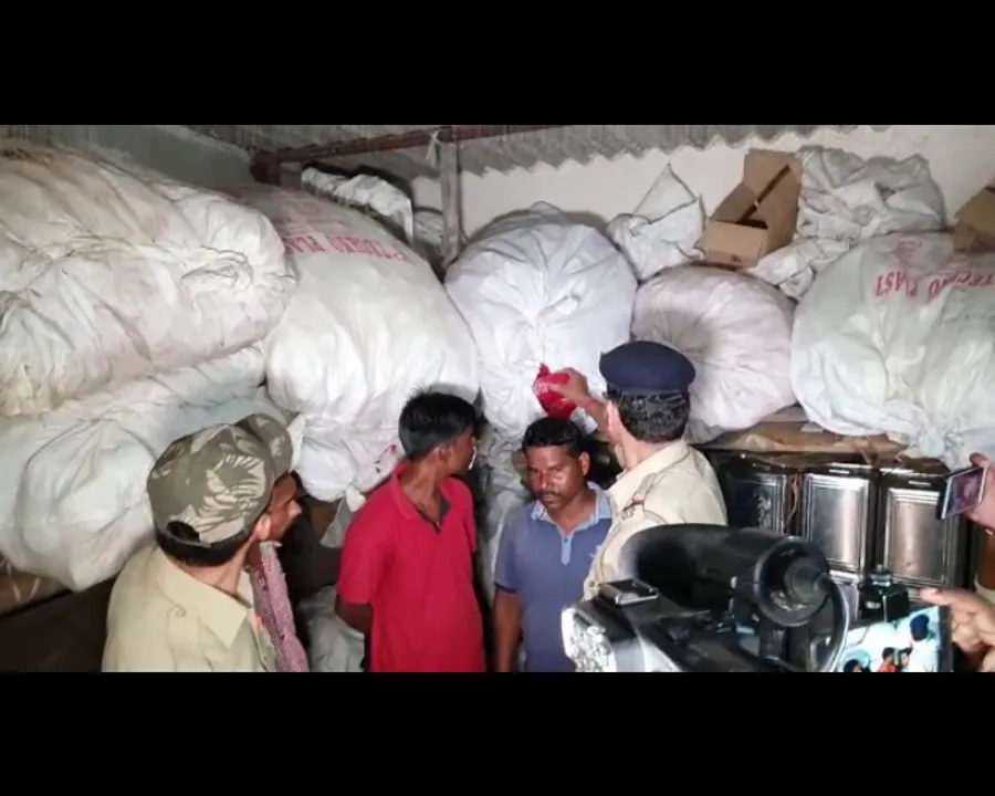  Fake edible oil manufacturing unit busted in Bhubaneswar; 4 held