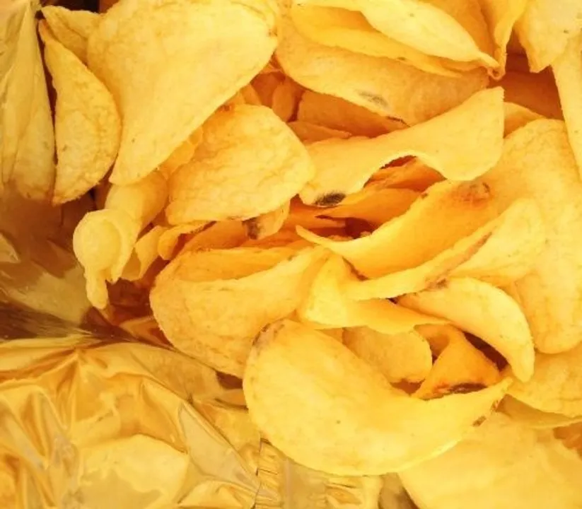  Junk food leaves boy deaf, blind