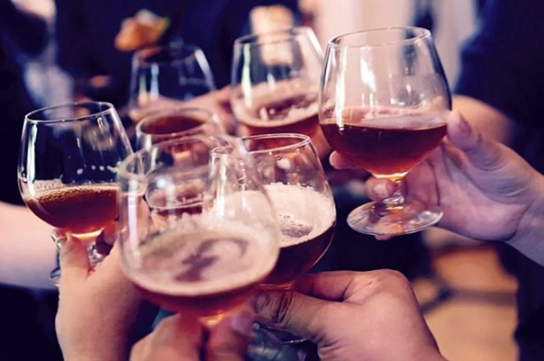  Overweight, obesity may increase cancer risk among boozers: Study