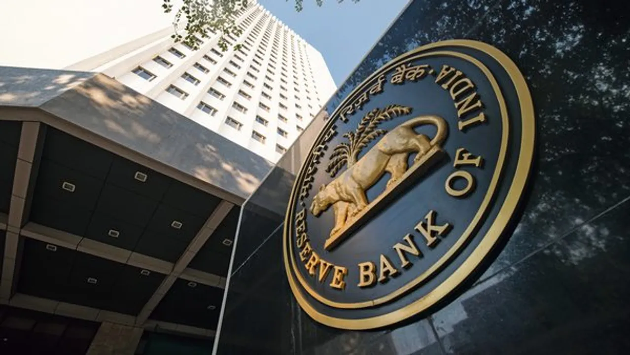  World trade is likely to slow down further in 2019: RBI