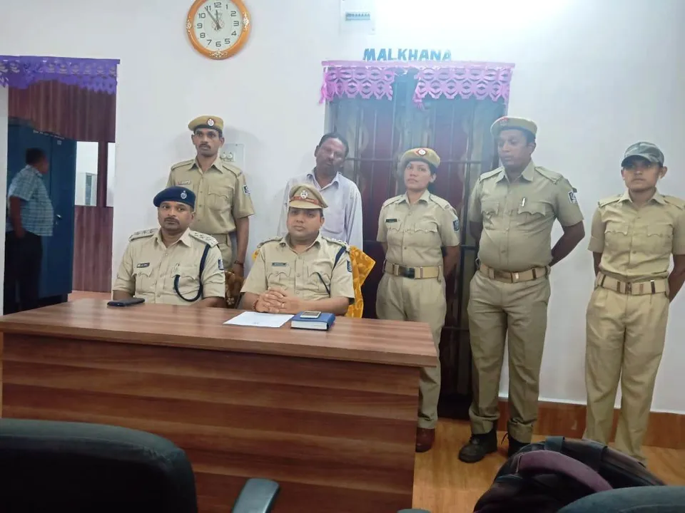  Odisha: Man arrested for extorting teacher in guise of Govt official