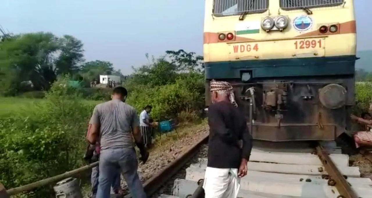  Engine of goods train derails in Odisha  