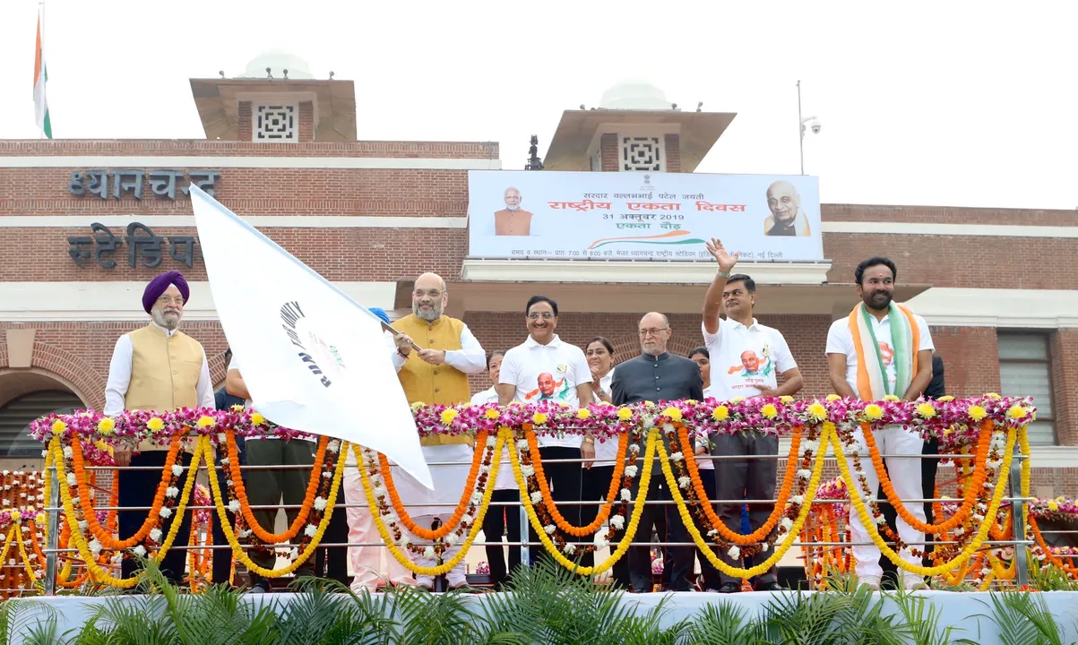  Amit Shah flags off 'Run for Unity' in Delhi