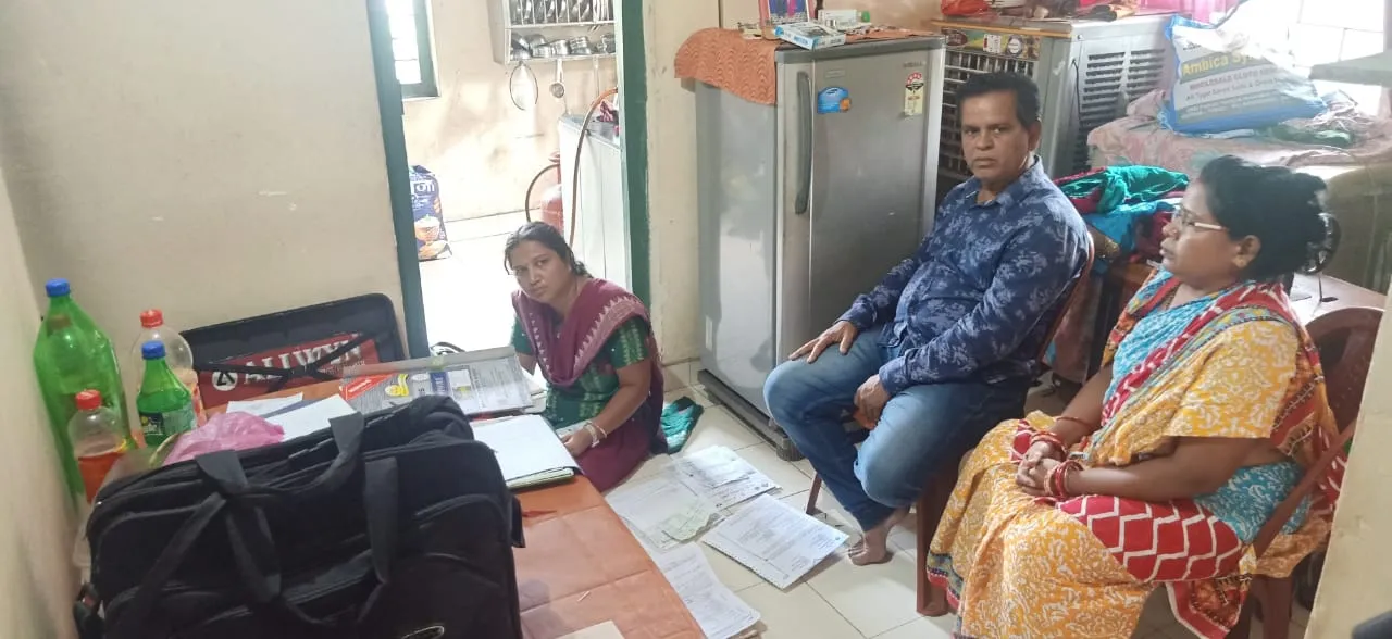  Odisha: ESI Hospital clerk caught taking bribe