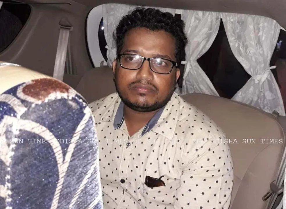  Odisha: CBI nabs India Post staff while taking bribe