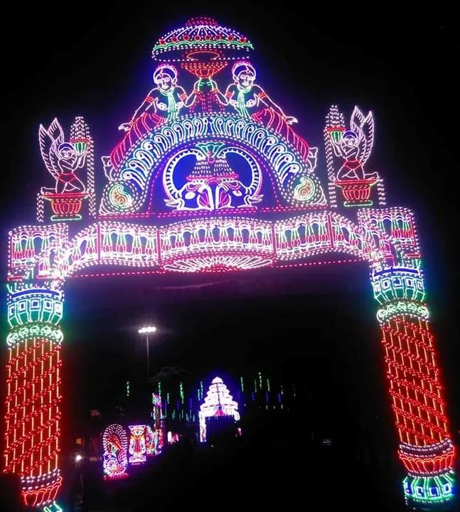  Durga Puja festivities grip Odisha's Cuttack city