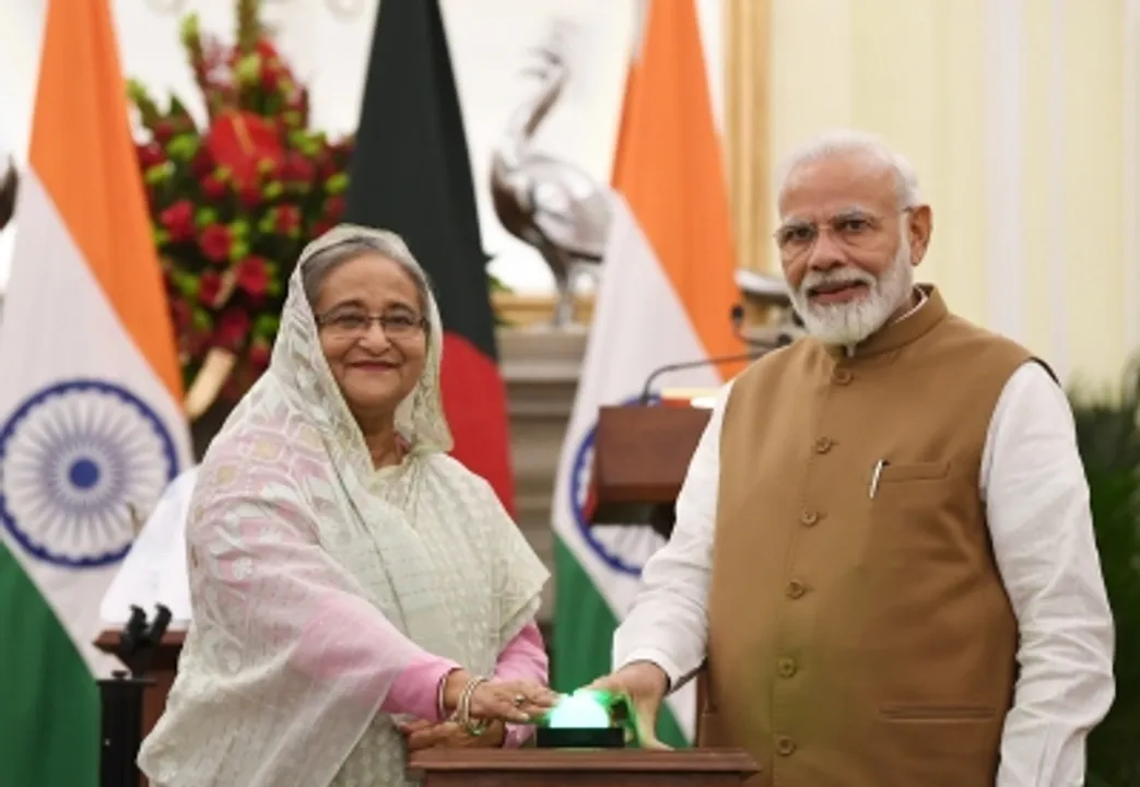  India, Bangladesh sign 7 pacts, launch 'sonali adhyay'