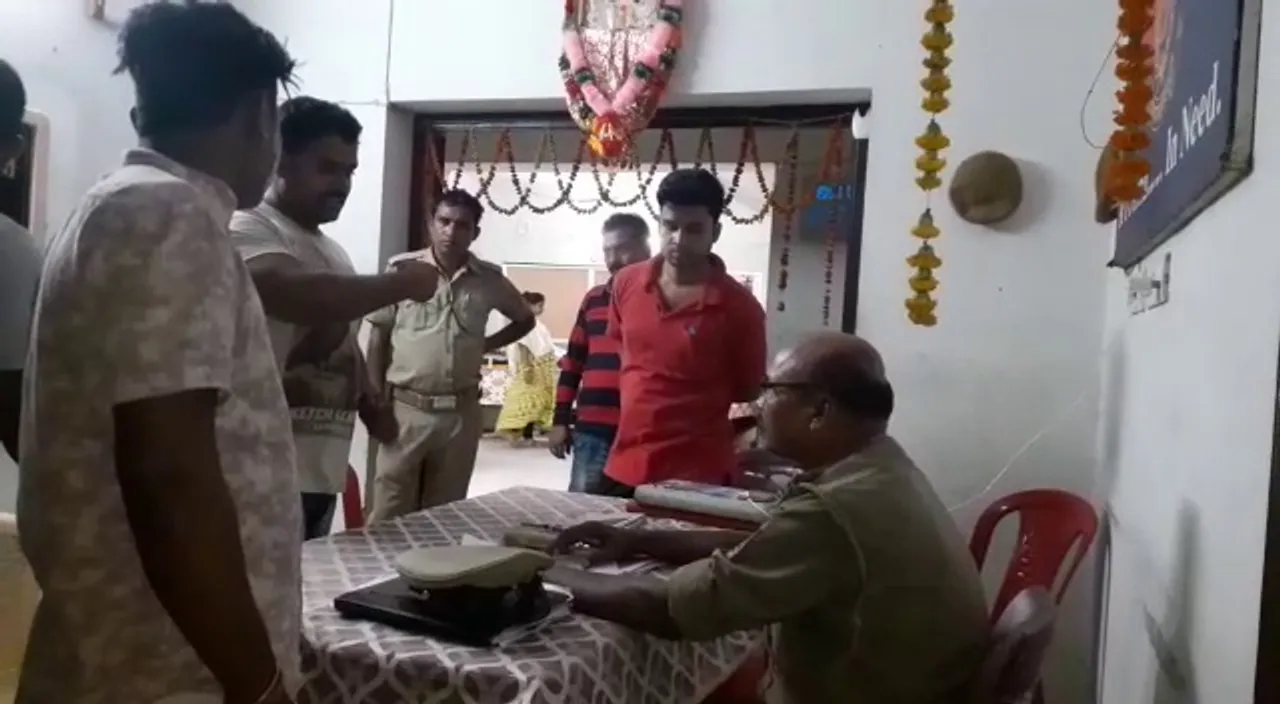  Jeweler looted of silver ornaments in Odisha’s Balasore