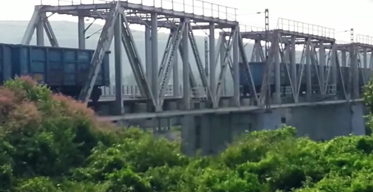  Train mishap averted as 5 bogies detach from engine in Odisha