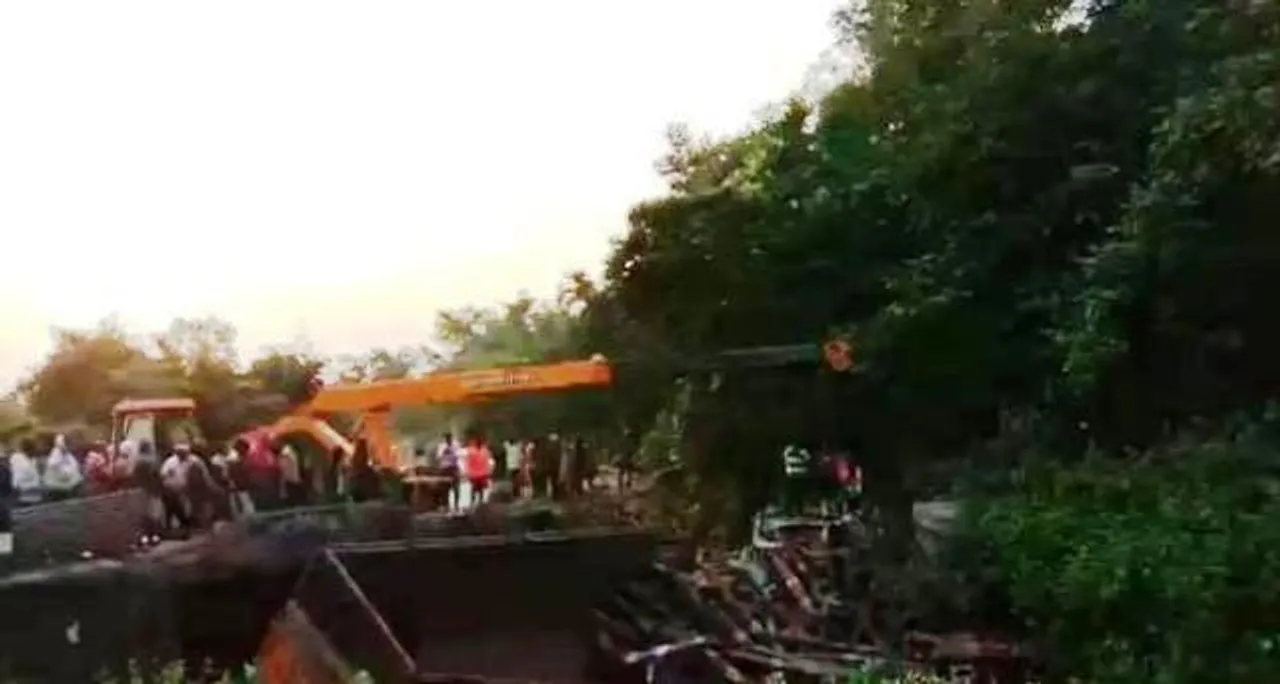  Two killed, another critical as truck plunges into gorge in Odisha  
