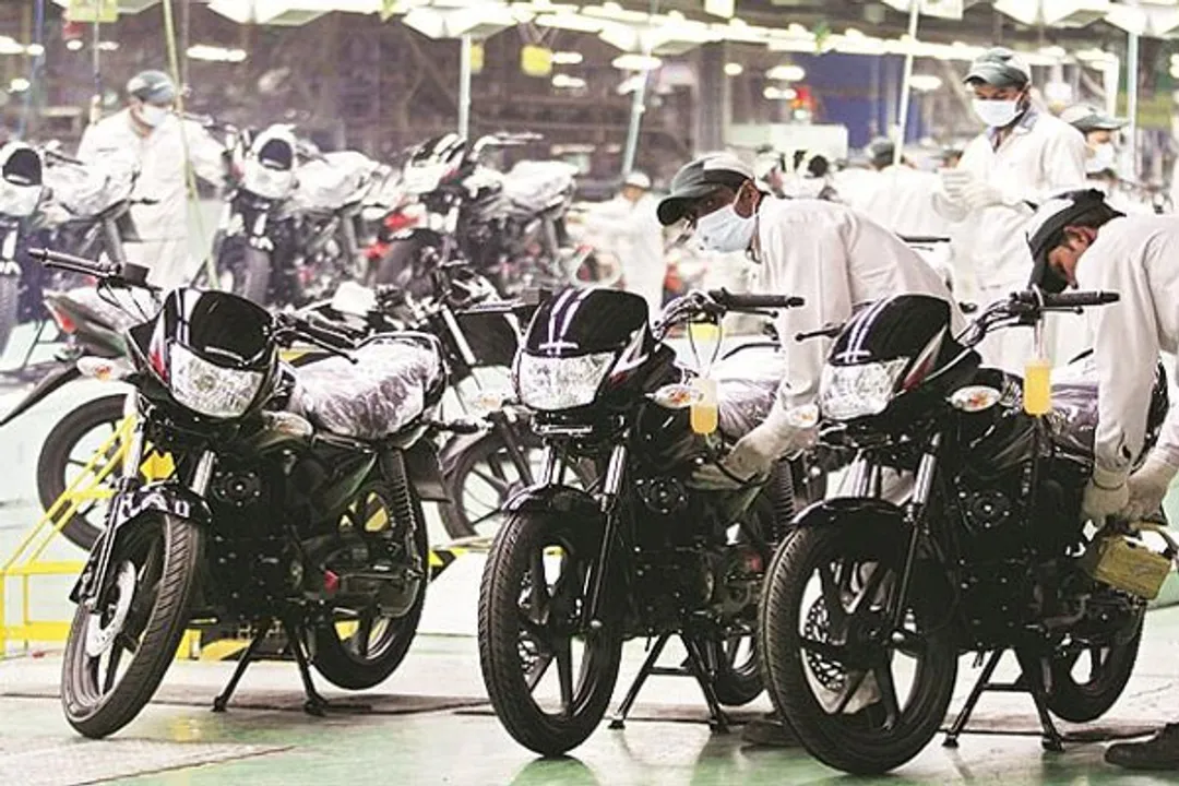  Bajaj Auto reports 10% rise in September sales