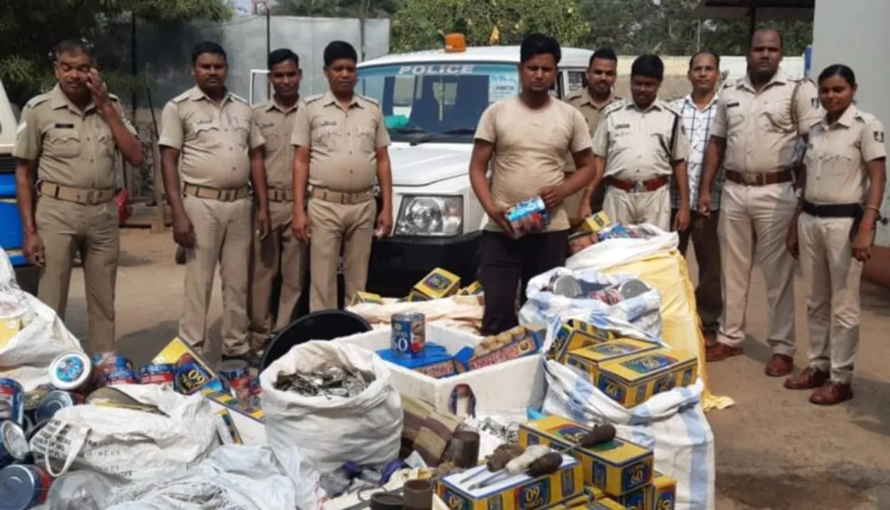  Spurious tobacco manufacturing unit busted in Odisha's Bhadrak