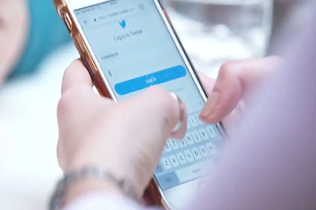  Twitter posts can reveal how lonely you are: Study