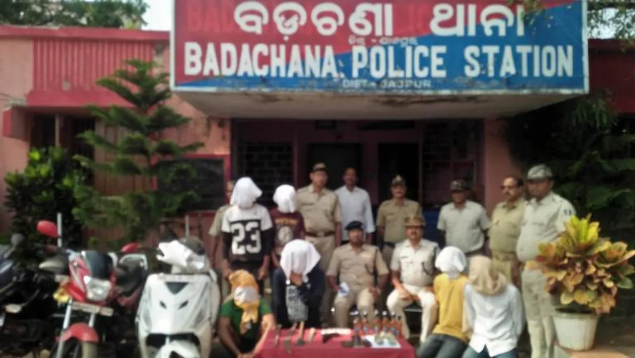  Six dacoits held for planning dacoity in Odisha’s Jajpur