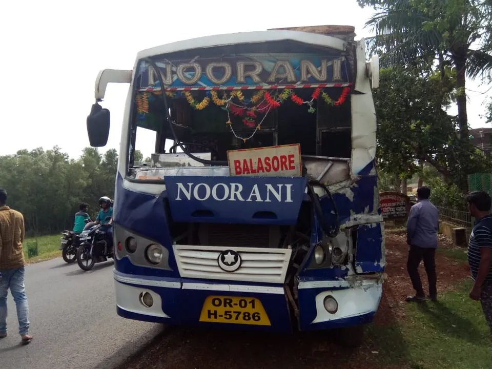  Bus accident in Odisha's Balasore leaves over 20 injured