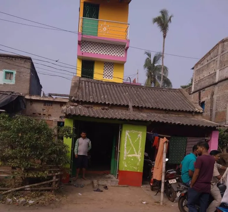  Miscreants loot Rs 2 lakh, 400 gm gold at knifepoint in Odisha