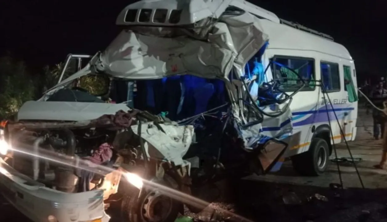  3 tourists killed, 10 injured as mini bus hits truck in Odisha's Balasore