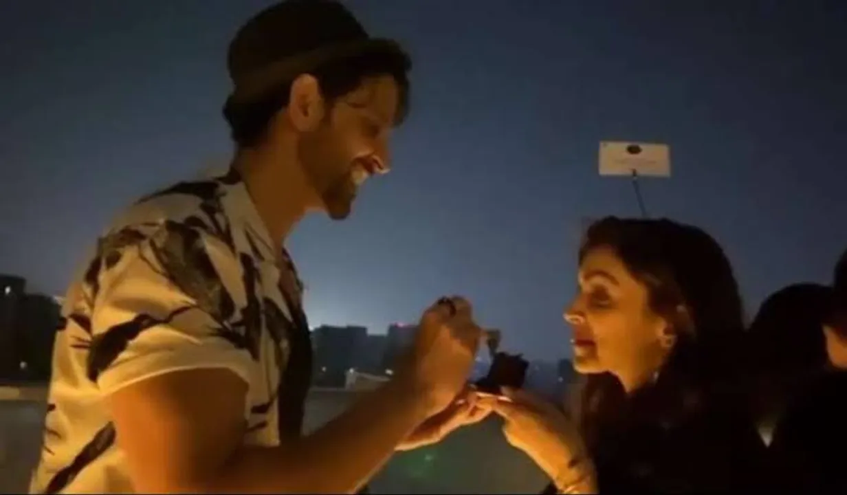  Deepika's 'death by chocolate' moment with Hrithik Roshan