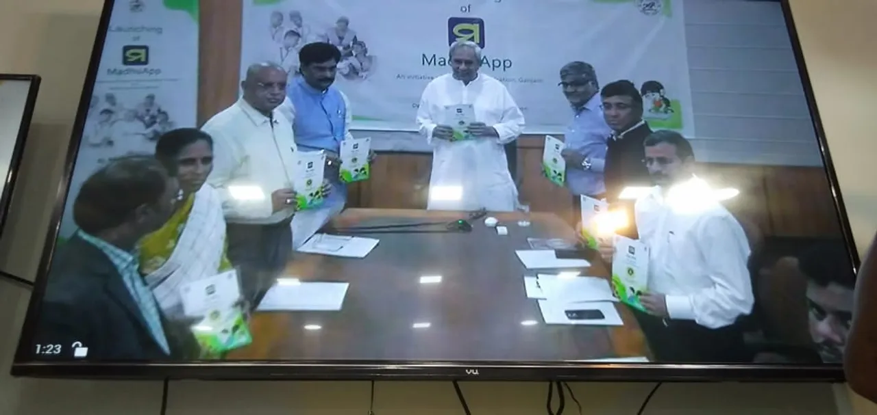  Odisha CM launches 'MadhuApp' to transform Odia learning