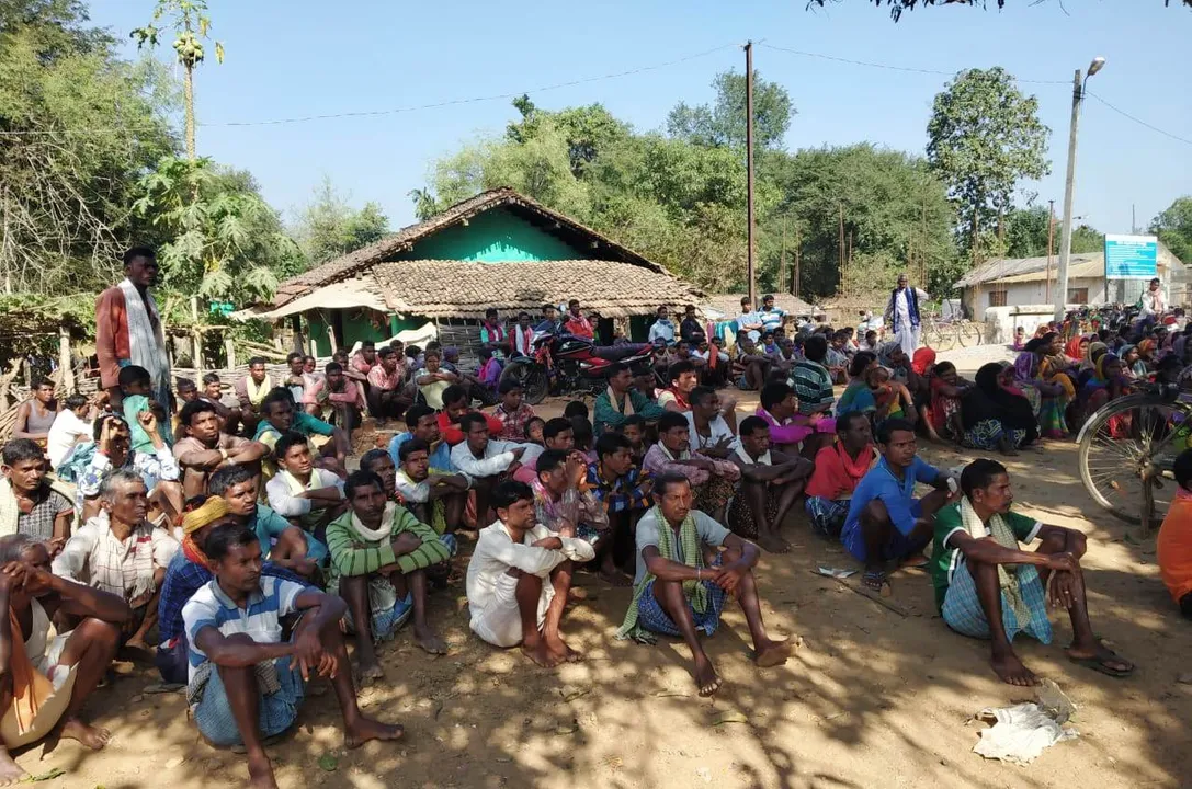  Over 250 Maoist sympathisers surrender before police in Odisha