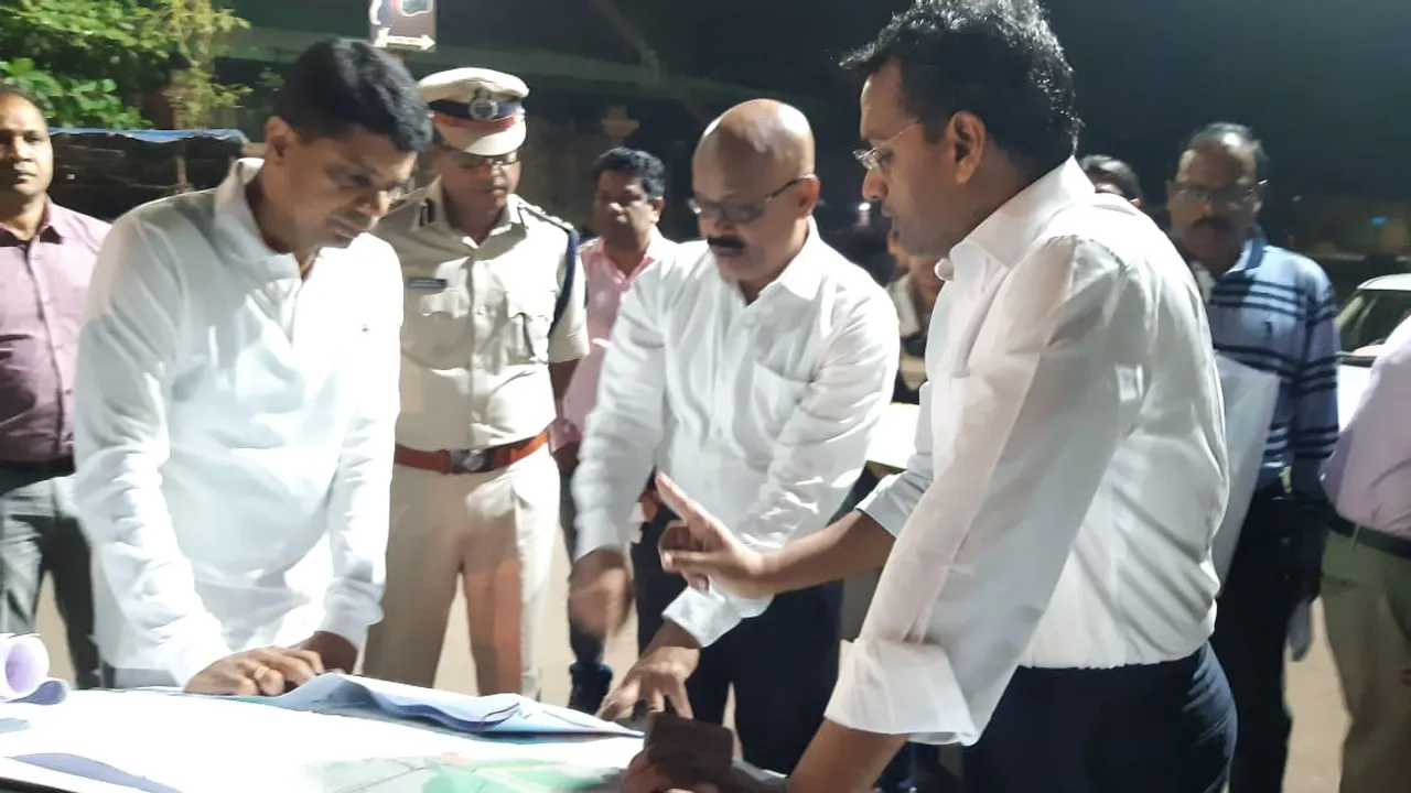  Odisha: 5T Secretary visits Lingaraj Temple to review developmental projects