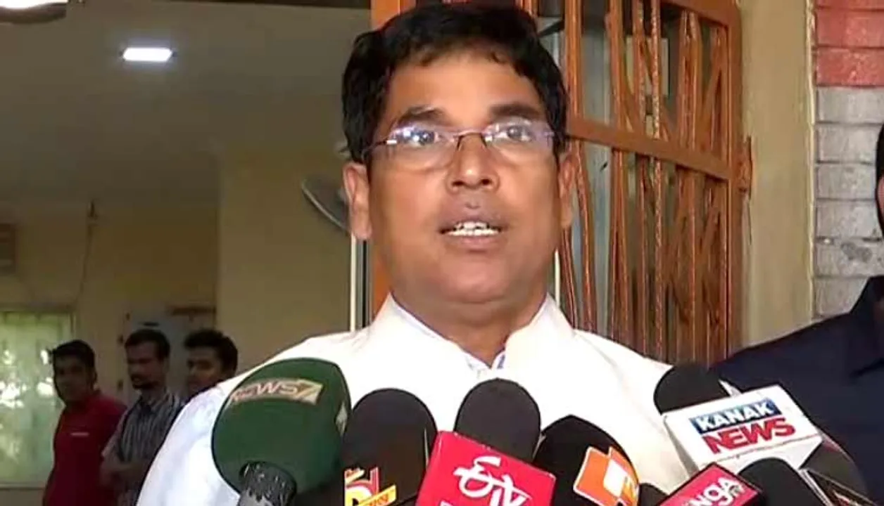  No plan to merge Odisha's Kalia scheme with PM Kisan Yojana: Minister