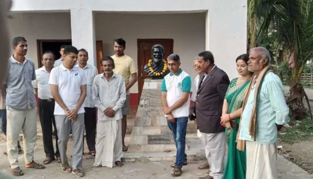  Odisha's 5-T Secretary reviews progress of work at Pandit Utkalmani’s birthplace