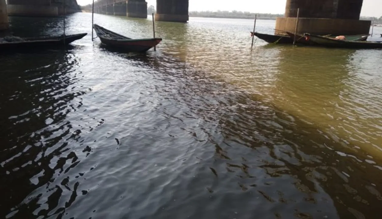  College girl jumps into river in Odisha; rescued