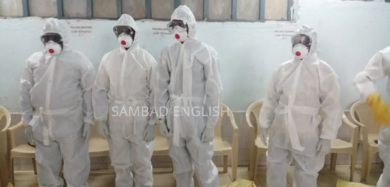  Bird flu: Chicken culling in Odisha capital begins