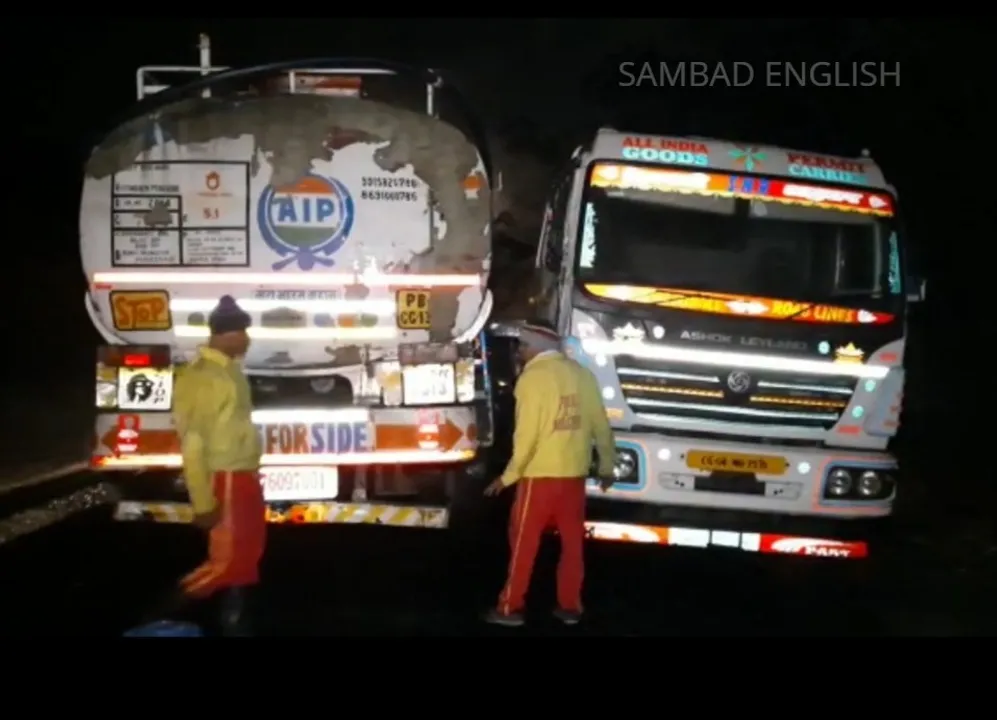  Odisha: Tanker catches fire after collision with truck, narrow escape for drivers
