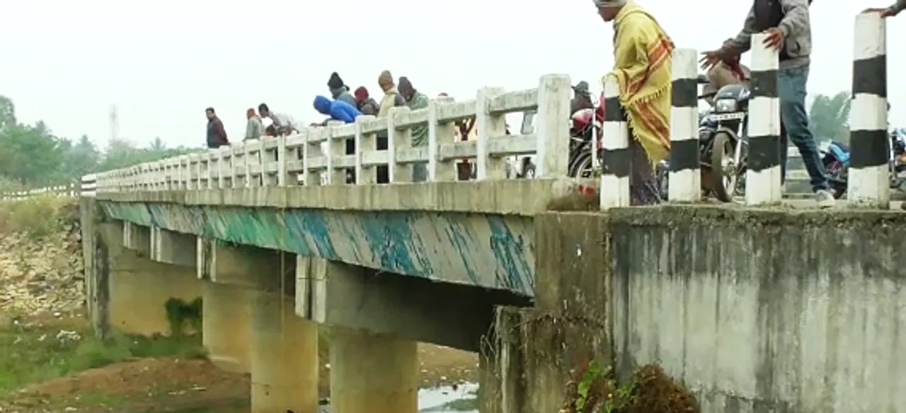  Man found hanging from river bridge in Odisha