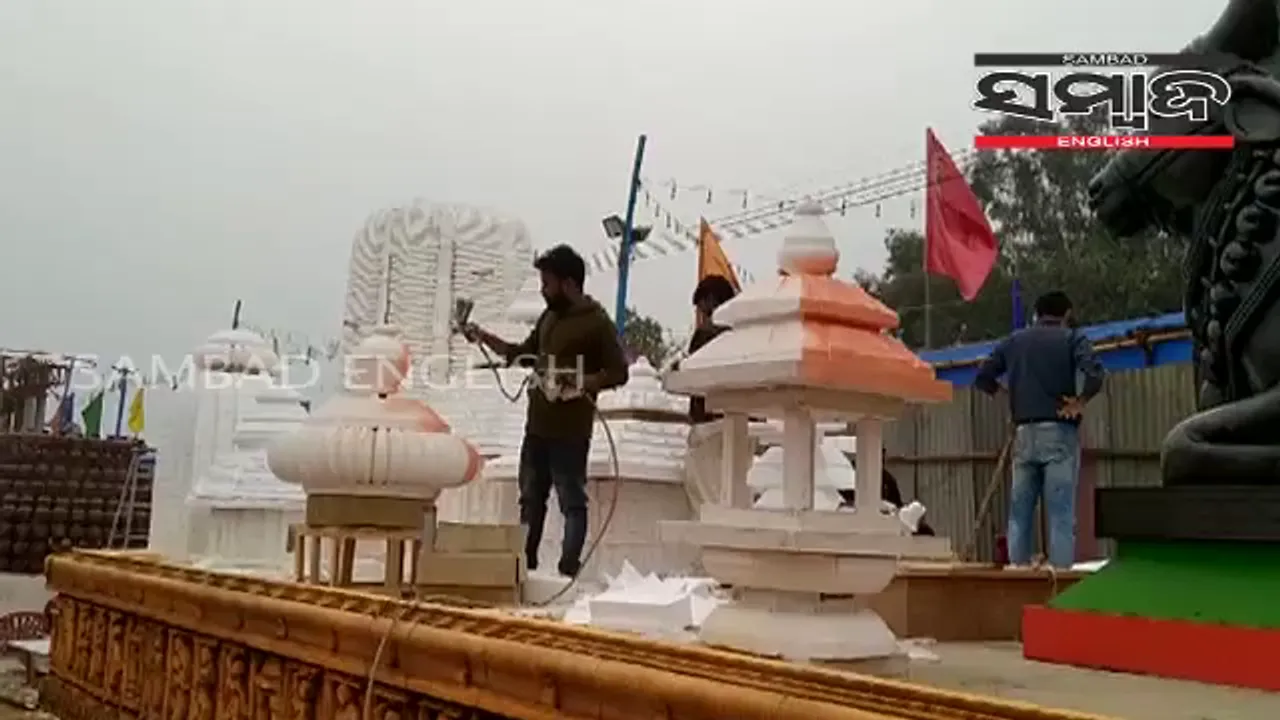  [Watch] The making of R-Day tableau from Odisha