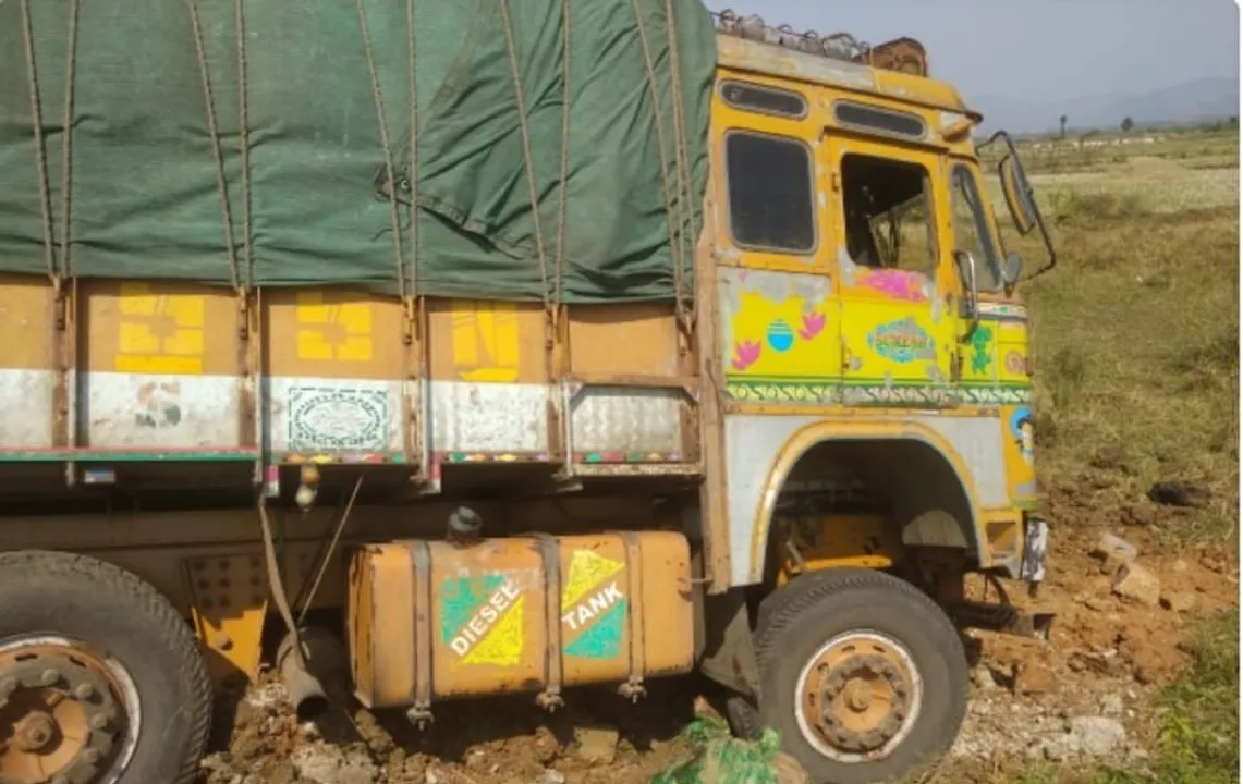  Odisha couple dies in road mishap on way to Andhra