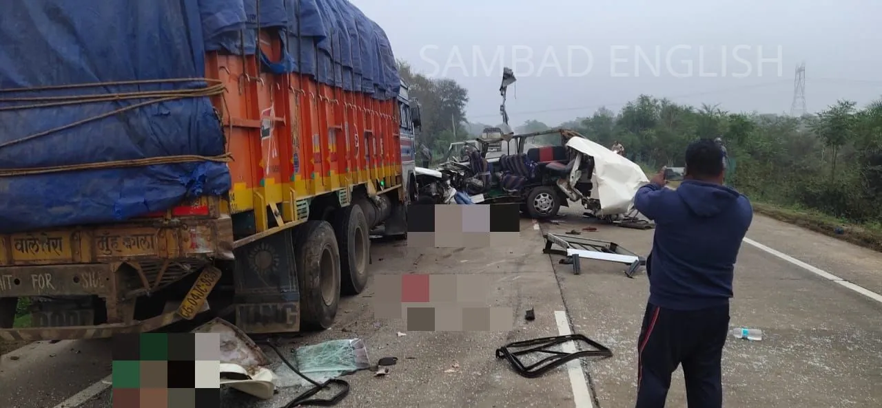  3 killed, 7 injured as SUV hits truck in Odisha's Balangir