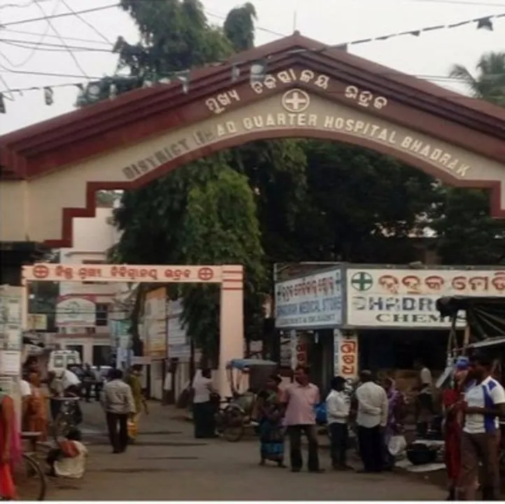  Mentally challenged woman delivers baby on road in Odisha's Bhadrak