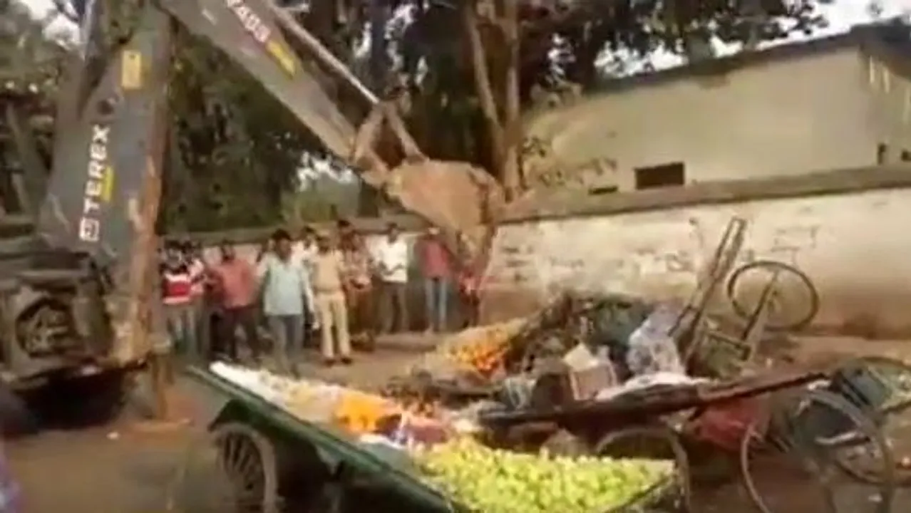  Cong leader links Odisha video to Trump's Gujarat visit, held