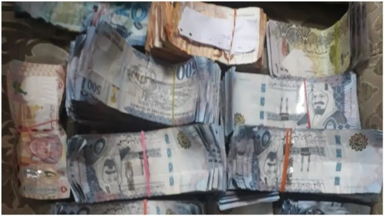  CISF seize foreign currency worth Rs 45 lakh at IGI Airport