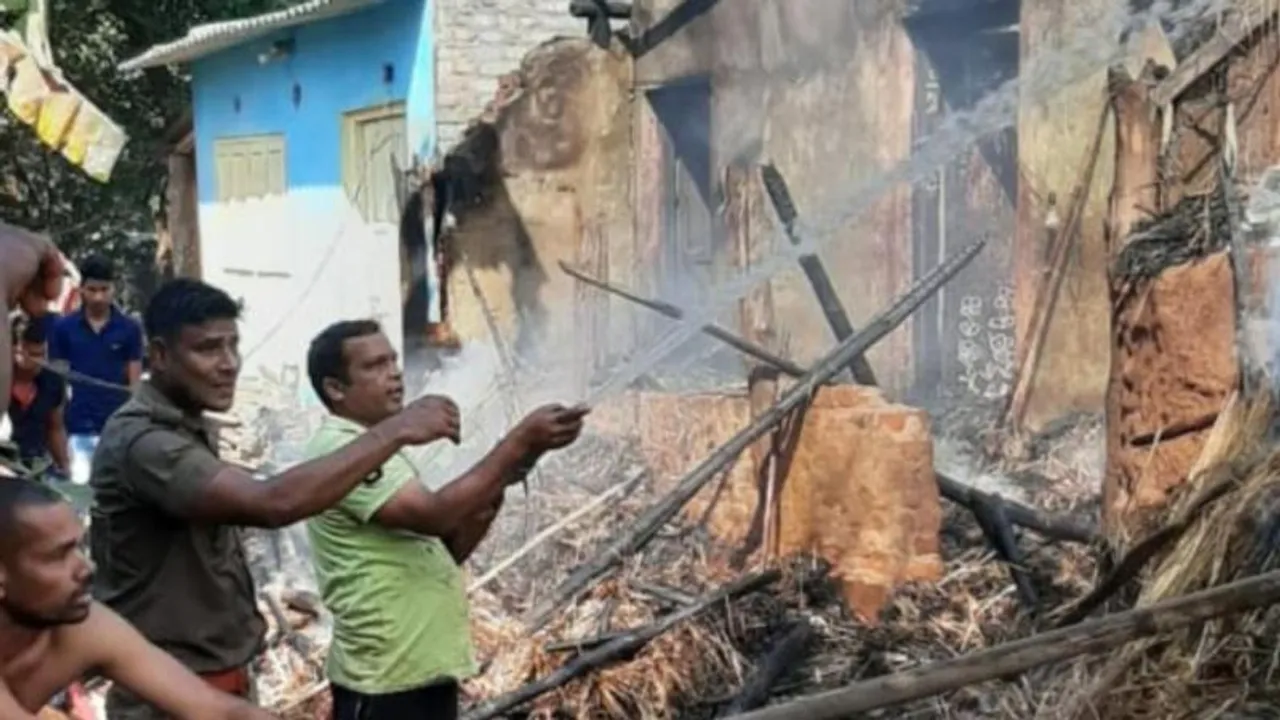  Woman sustains burn injuries after fire due to LPG pipe leakage in Odisha's Cuttack