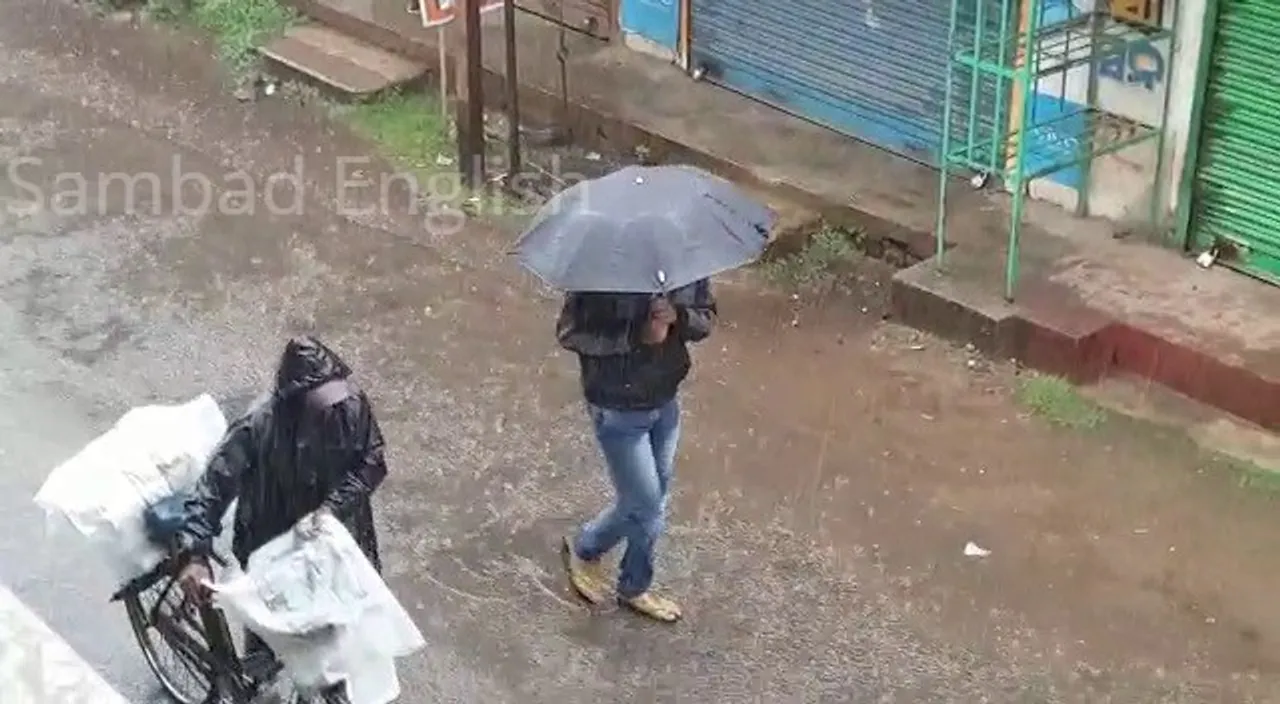  Heavy Rainfall: Red Warning for 9 Odisha dists today