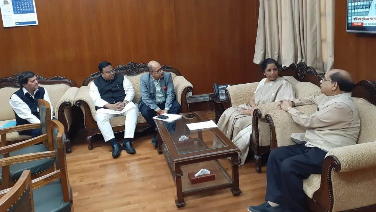  Odisha MPs meet Sitharaman, seek release of Srimandir funds from Yes Bank