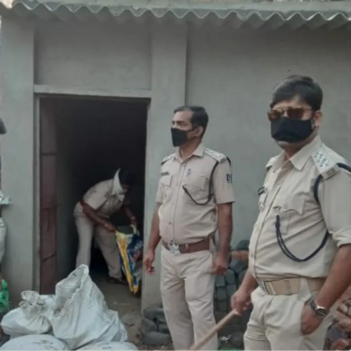  Large quantity of liquor seized in Odisha's Rourkela, one held