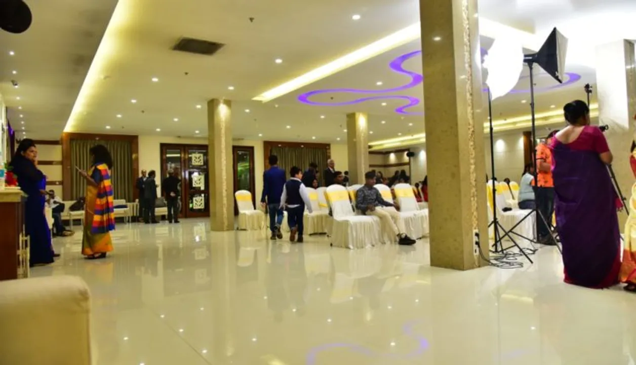 Youth decamps with gifts worth Rs 7 lakh from marriage mandap in Odisha Capital