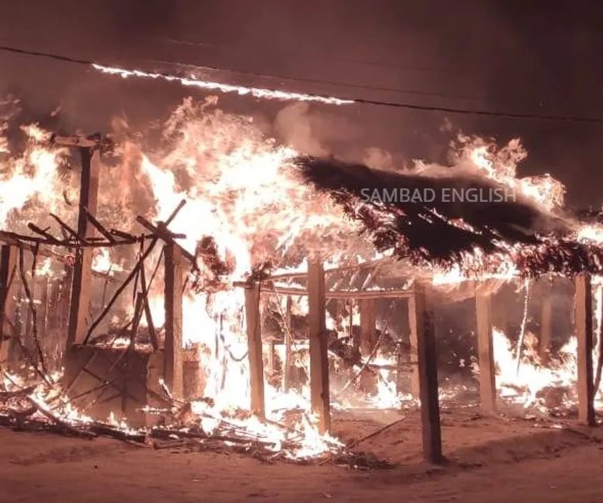  Over 60 shops gutted as miscreants set market on fire in Odisha