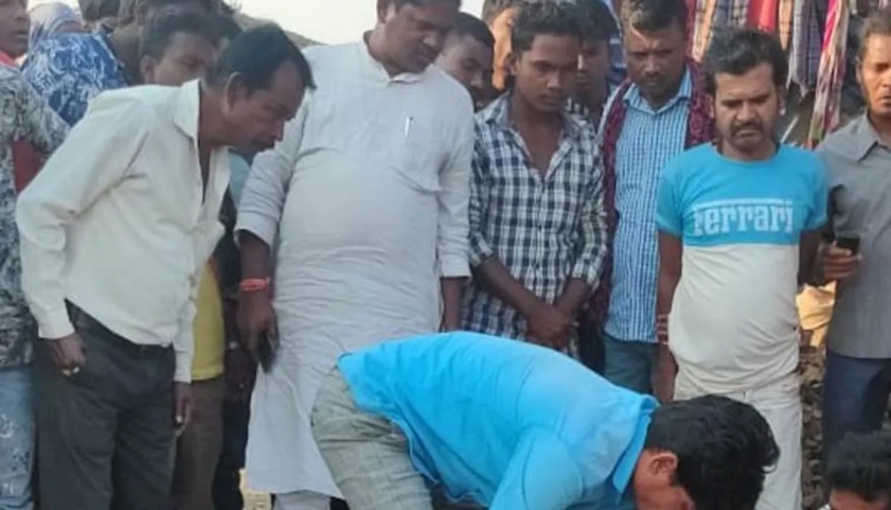  Odisha MP helps accident victims