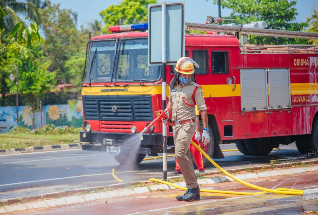  COVID-19: BMC sanitises major daily markets, containment zones