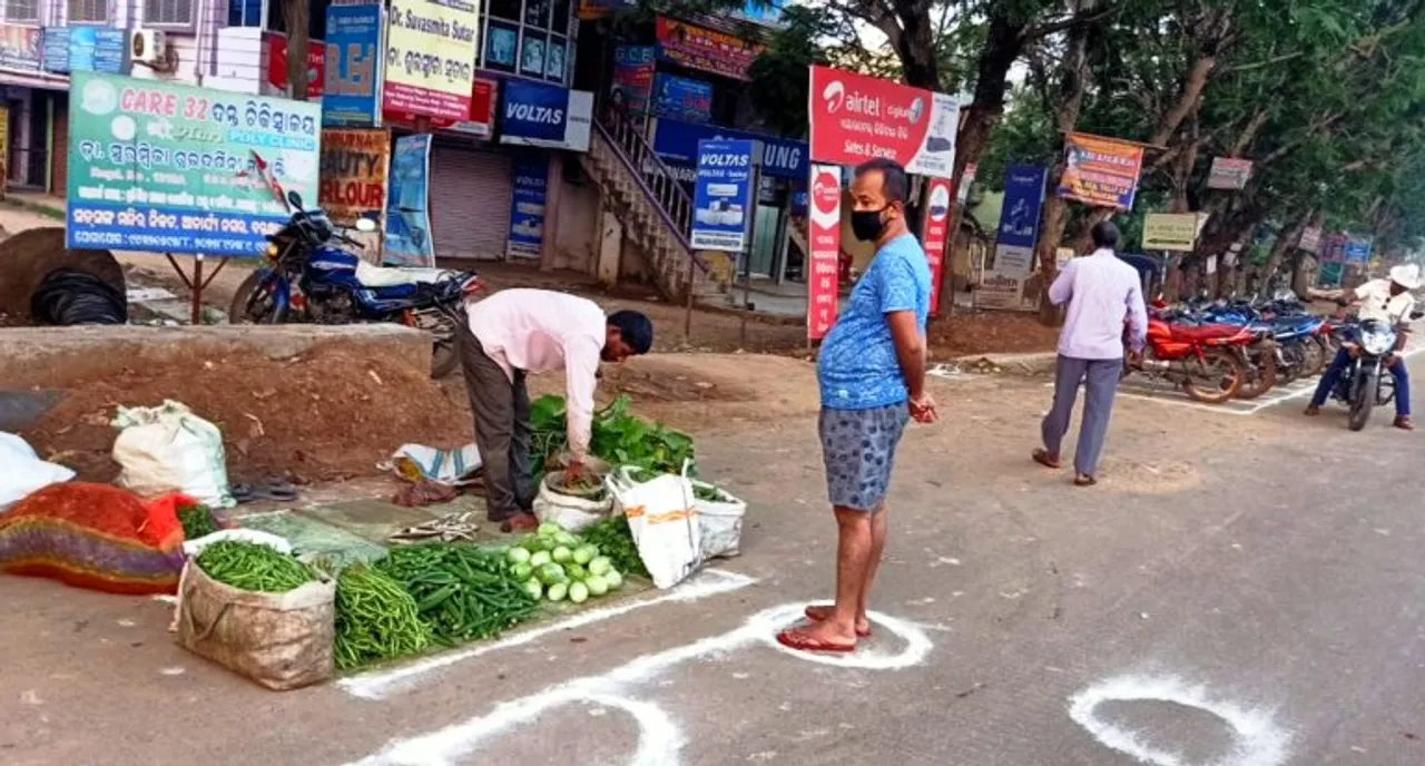  Centre allows shops to open in and outside city limits except those in malls