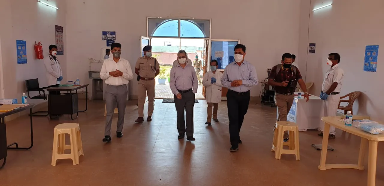  Odisha Development Commissioner, 5T Secy inspect COVID-19 hospitals in 3 districts