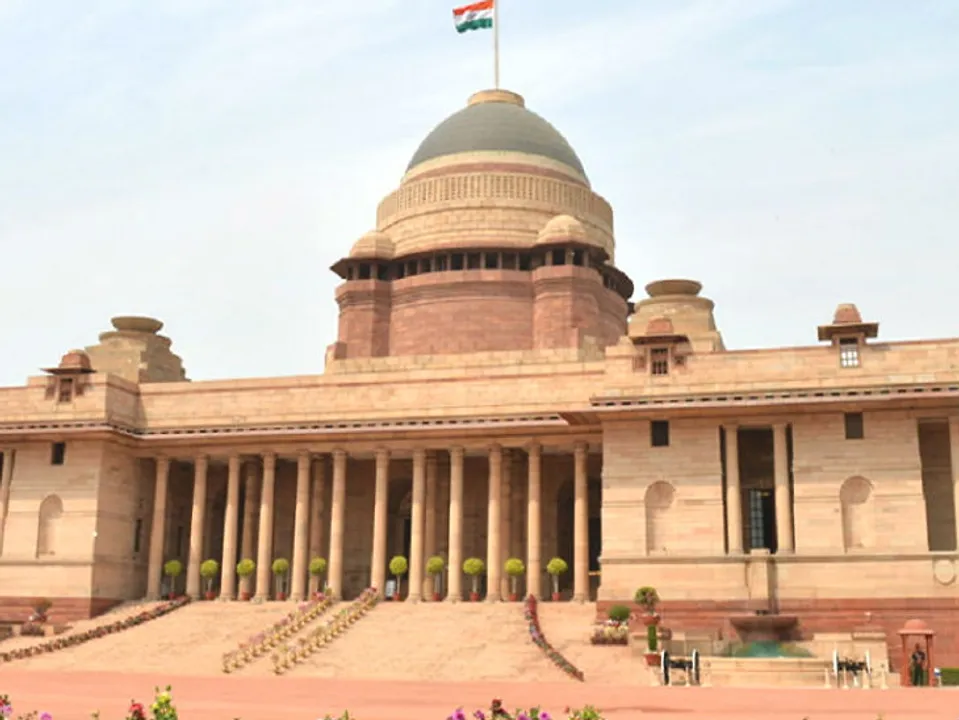  25 families of staffers asked to self isolate in Rashtrapati Bhavan